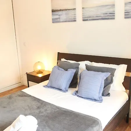 Apartament Monsanto's *
